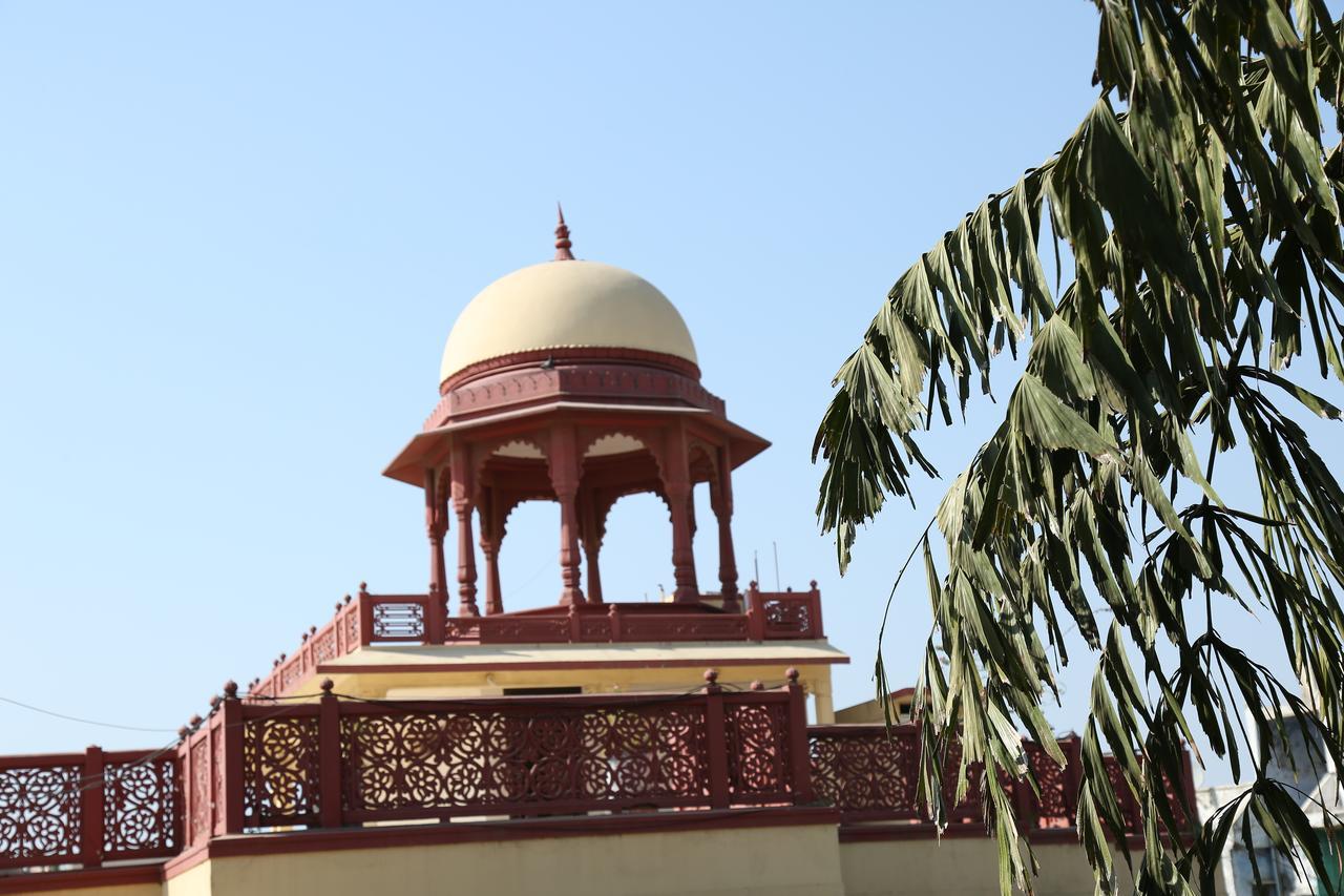 Hotel Siddhartha Palace Ahmedabad Extérieur photo